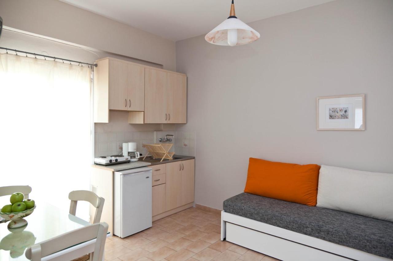 Raisakis Apartments Agia Marina Exterior foto