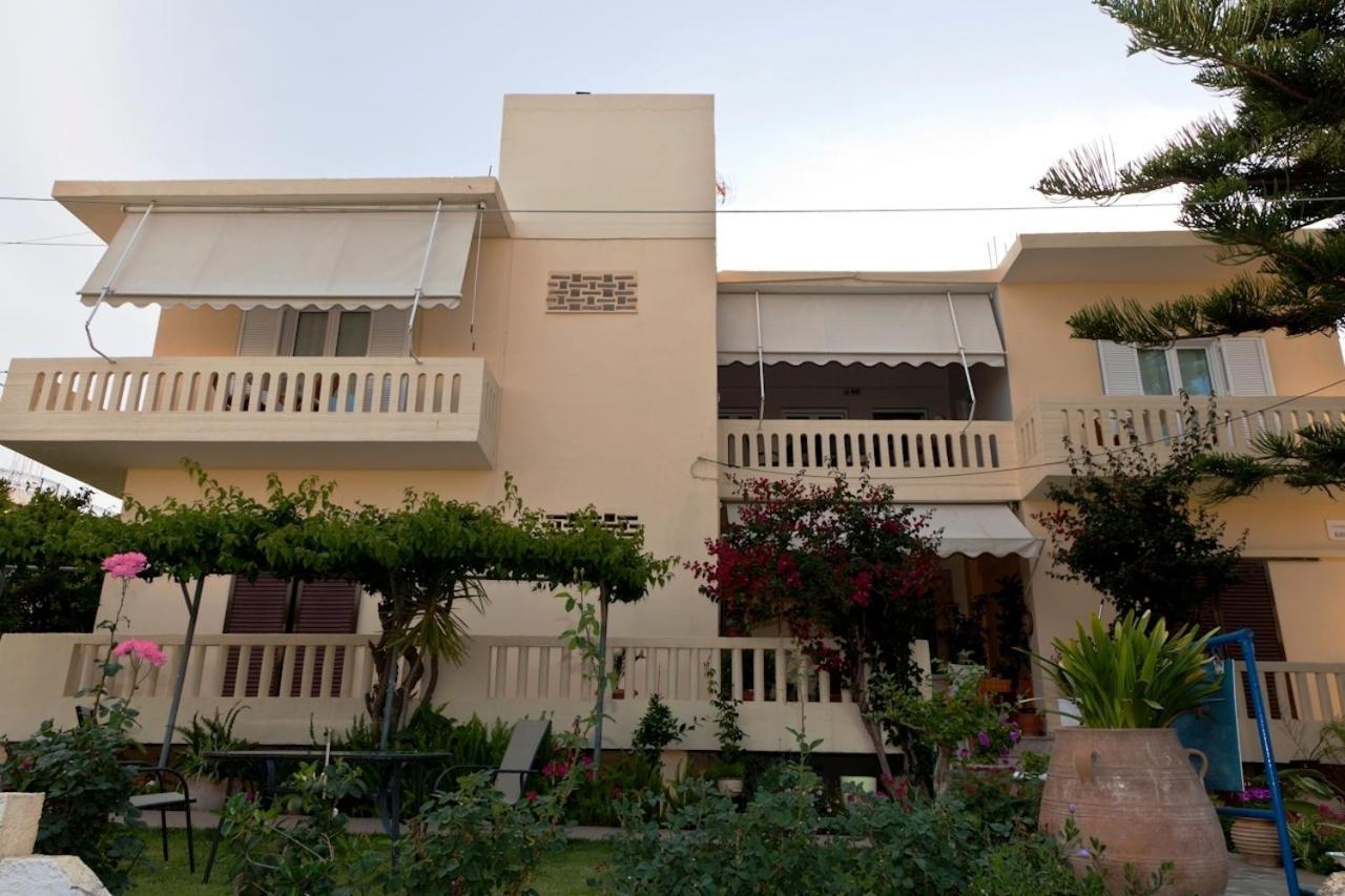 Raisakis Apartments Agia Marina Exterior foto