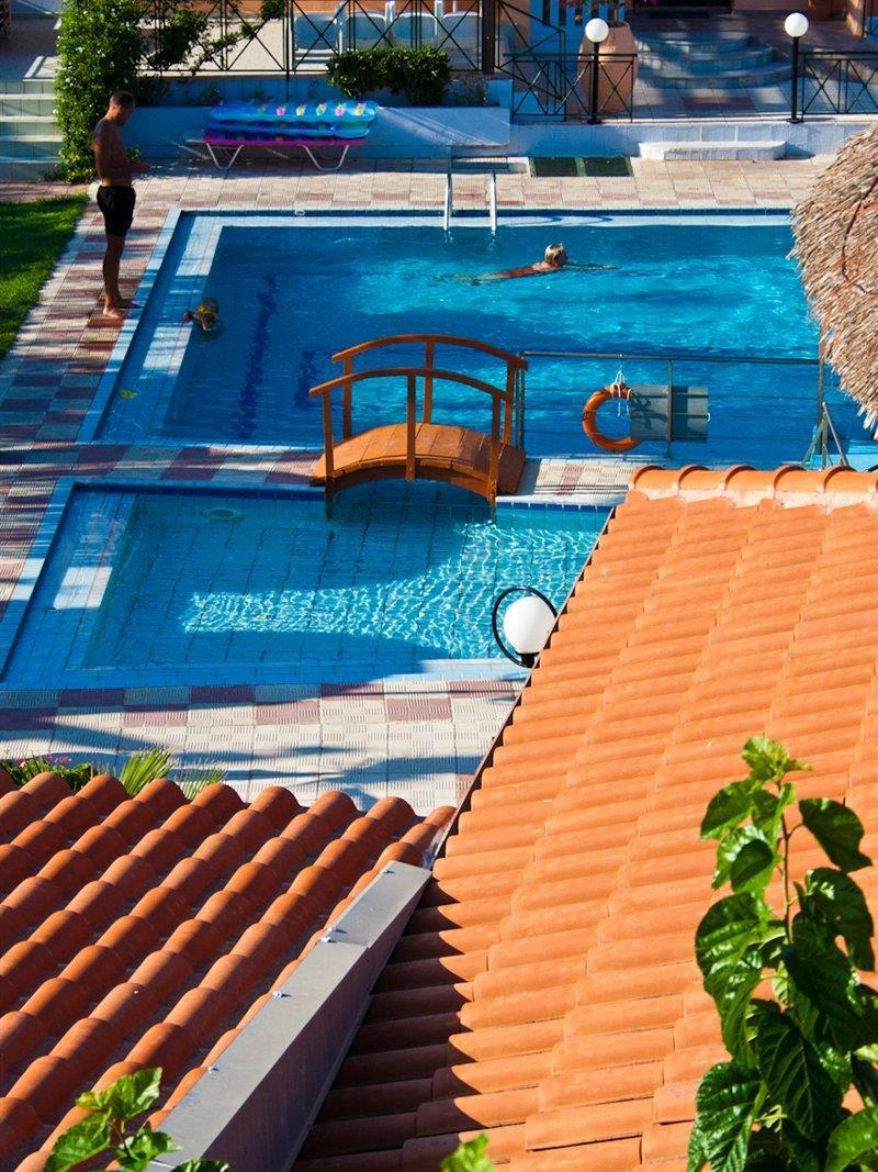 Raisakis Apartments Agia Marina Exterior foto