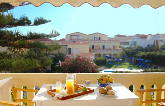 Raisakis Apartments Agia Marina Exterior foto