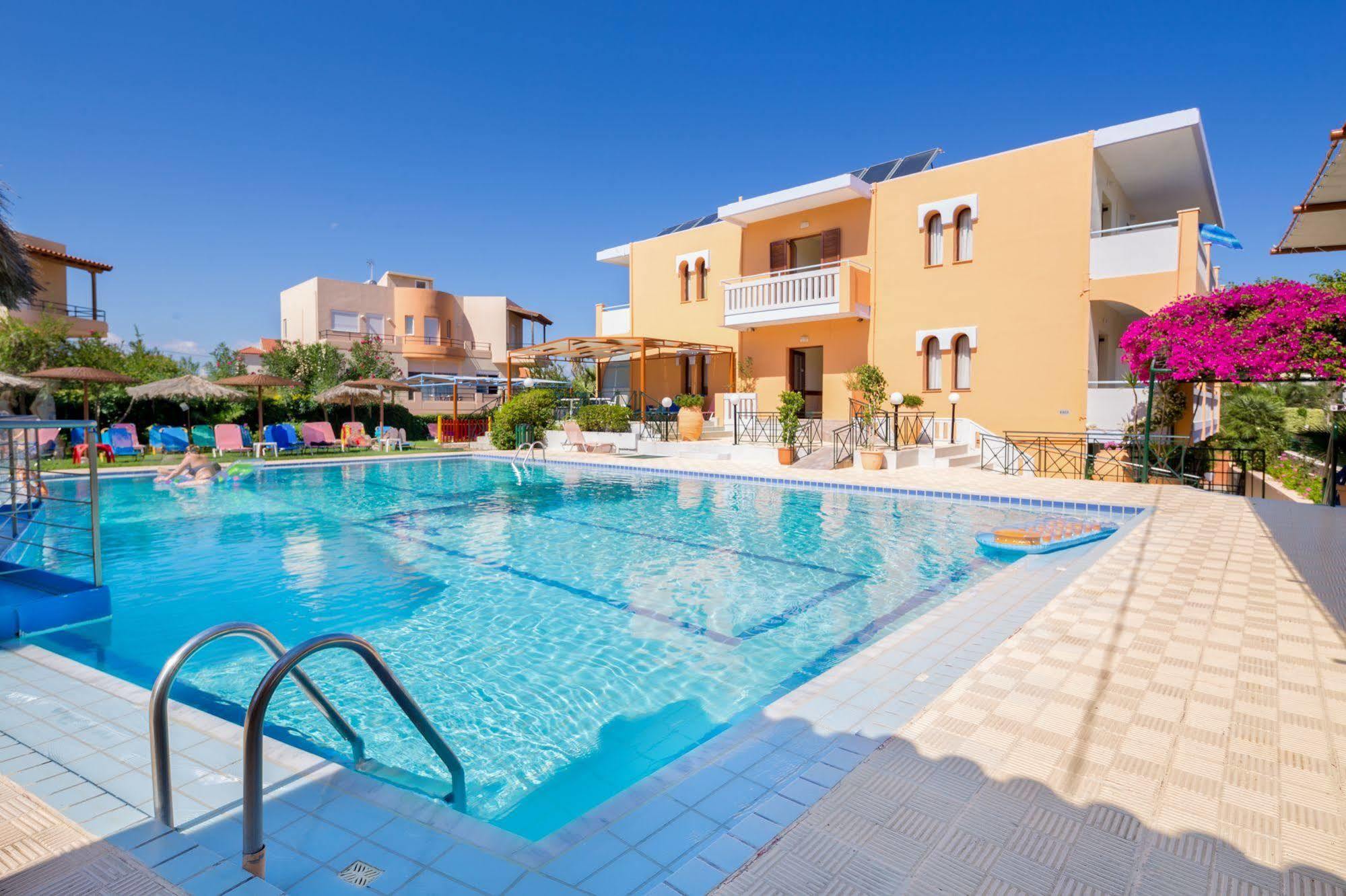 Raisakis Apartments Agia Marina Exterior foto