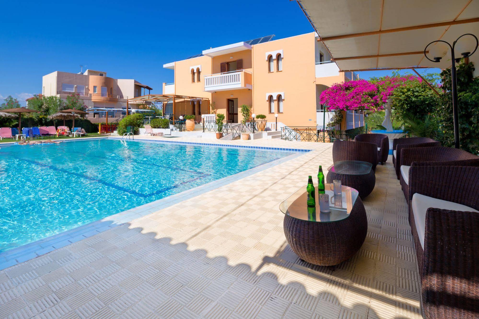 Raisakis Apartments Agia Marina Exterior foto
